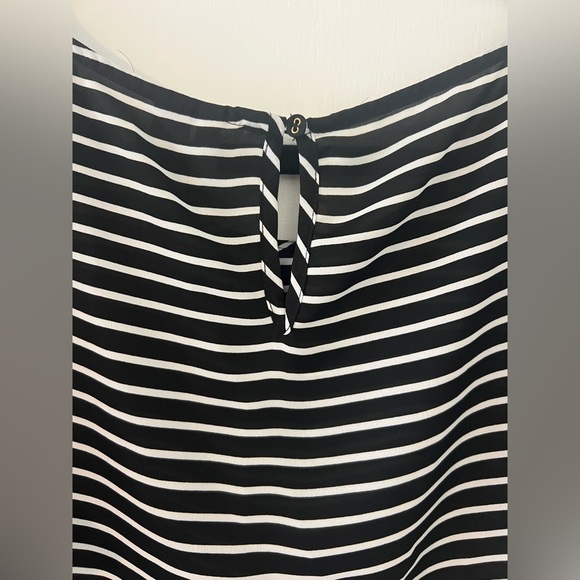 Black and White Striped Women's Top size XL (D-126) - Picture 8 of 10